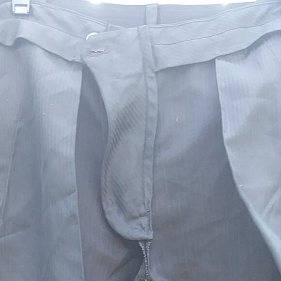 Van Heusen Black Pinstripe Mens Pants Slacks 32x32 - Picture 16 of 16